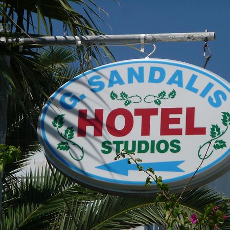 Sandalis Hotel ピタゴリオ エクステリア 写真